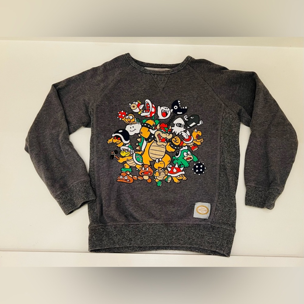 Official Nintendo Super Mario Sweatshirt, Boys Medium